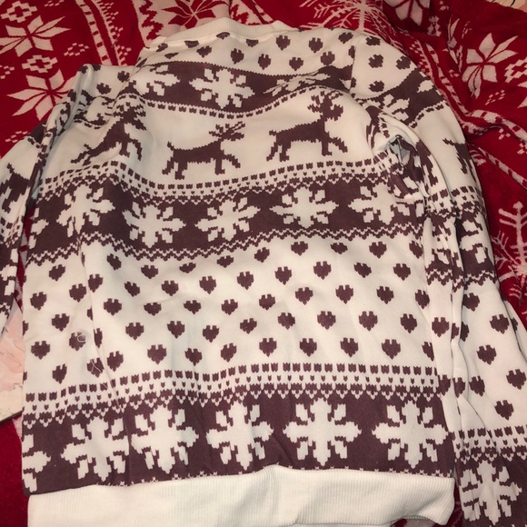 Sweater - Picture 2 of 3